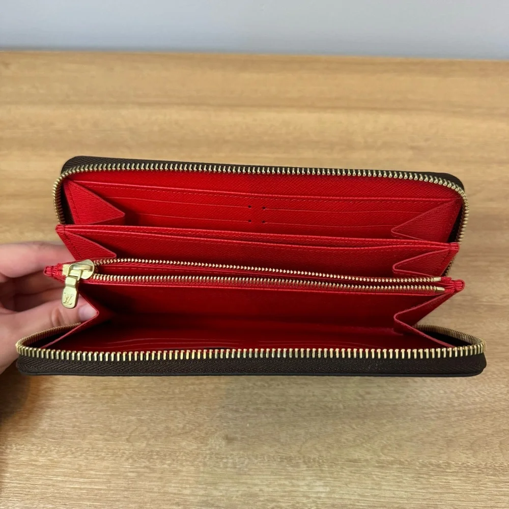 Louis Vuitton Wallet